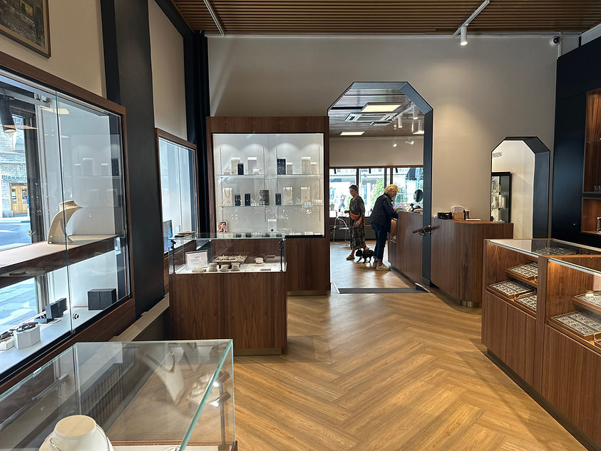 Butiksinredning i smyckesbutik