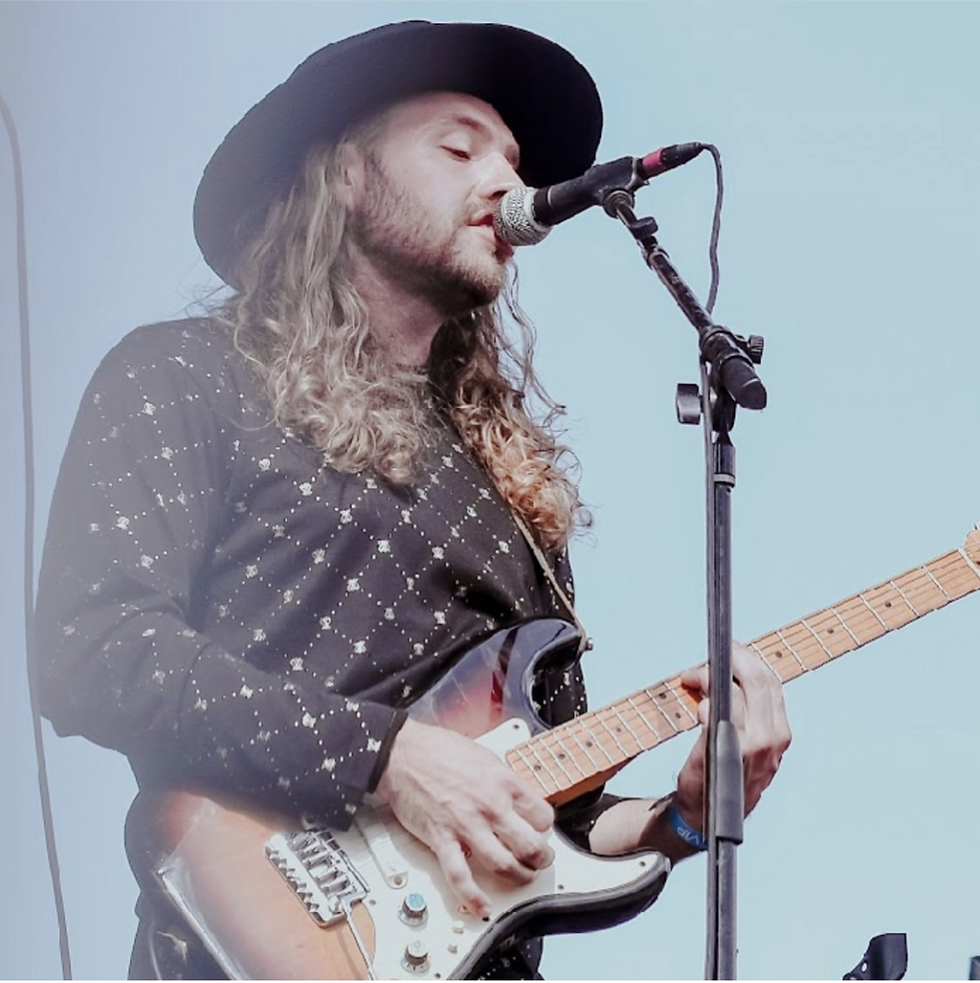 Live music with Fred Heintz