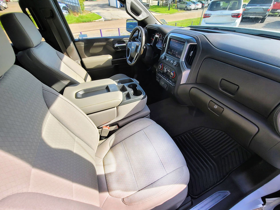 Thumbnail: 2020 Chevrolet Silverado 1500 LT