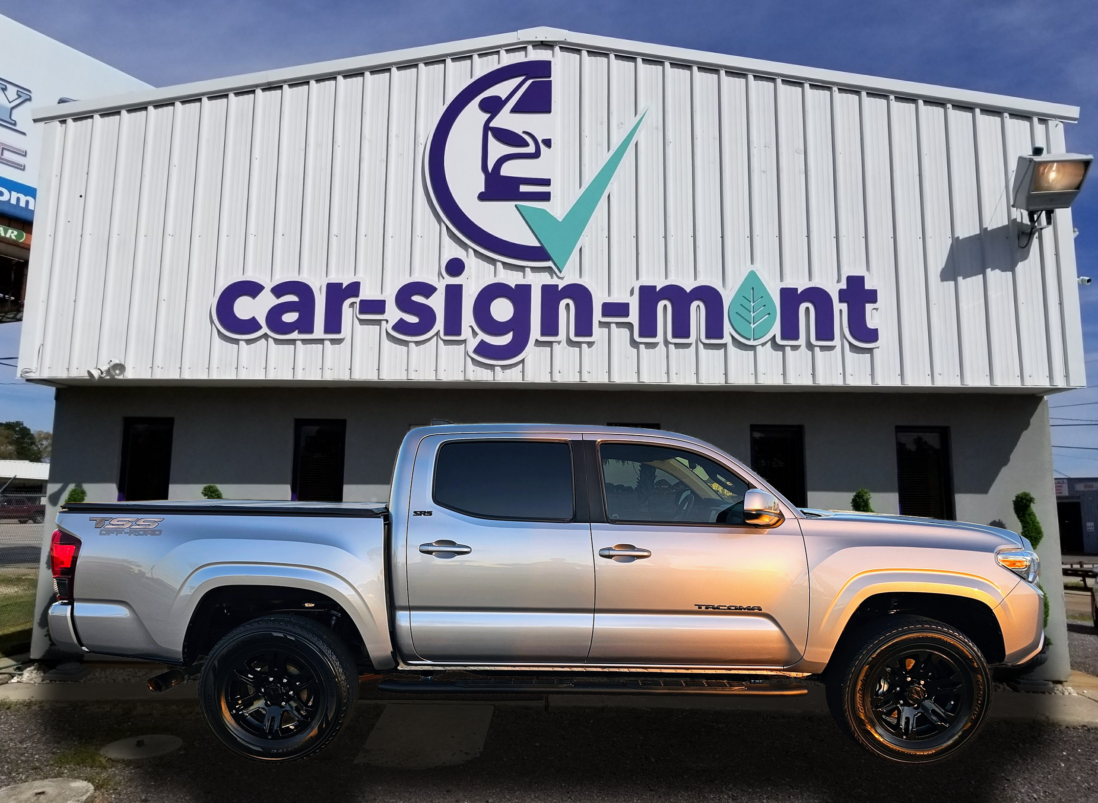 2021 Toyota Tacoma SR's photo