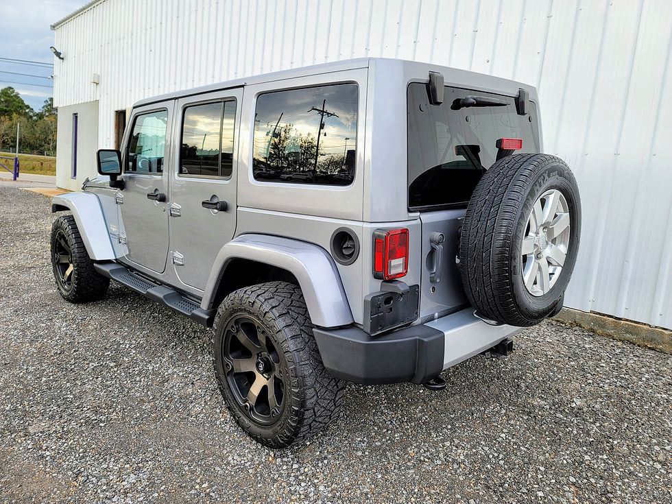 Thumbnail: 2015 Jeep Wrangler Unlimited Sahara Sport 4WD