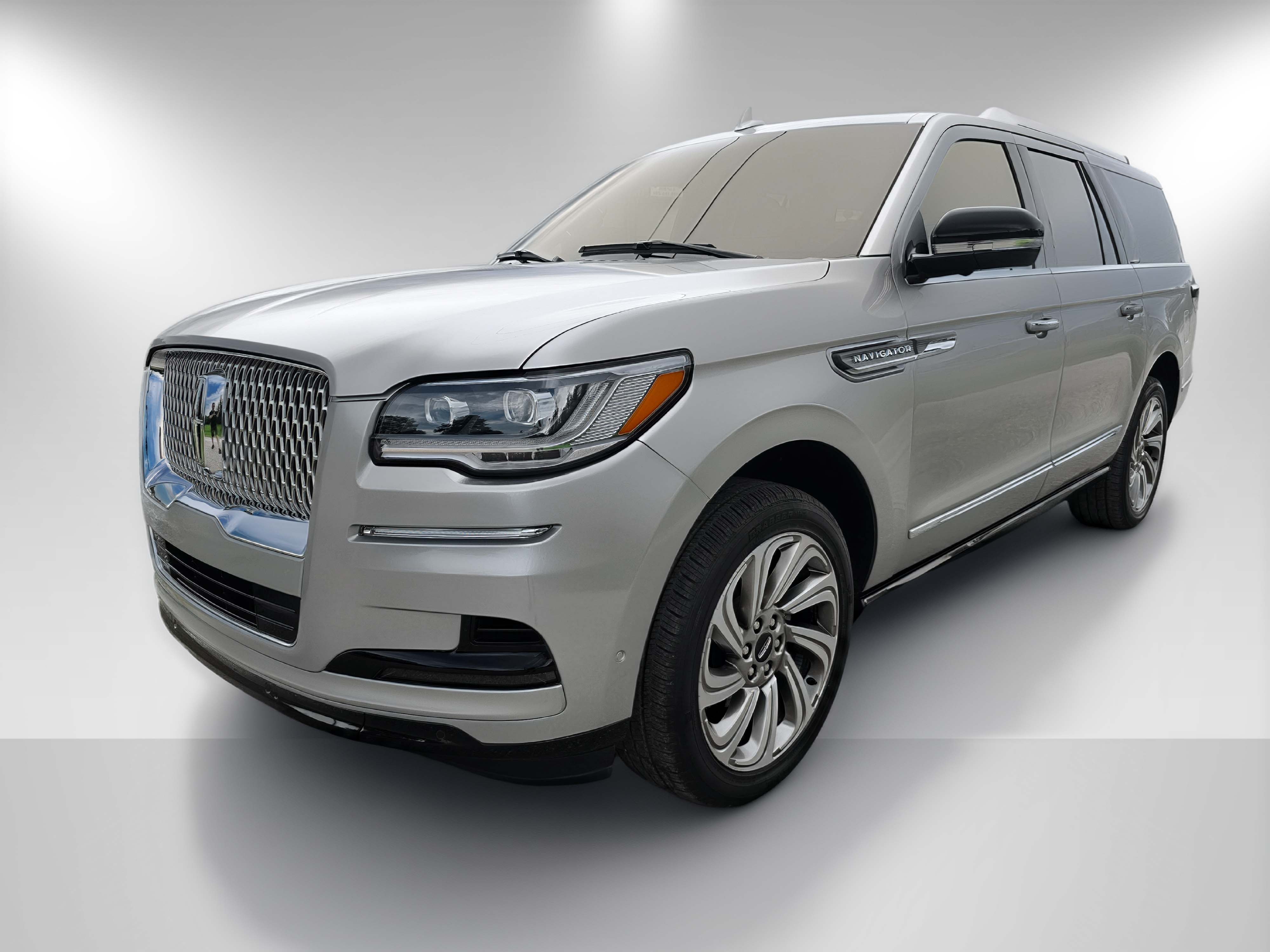 2023 Lincoln Navigator Reserve L's photo