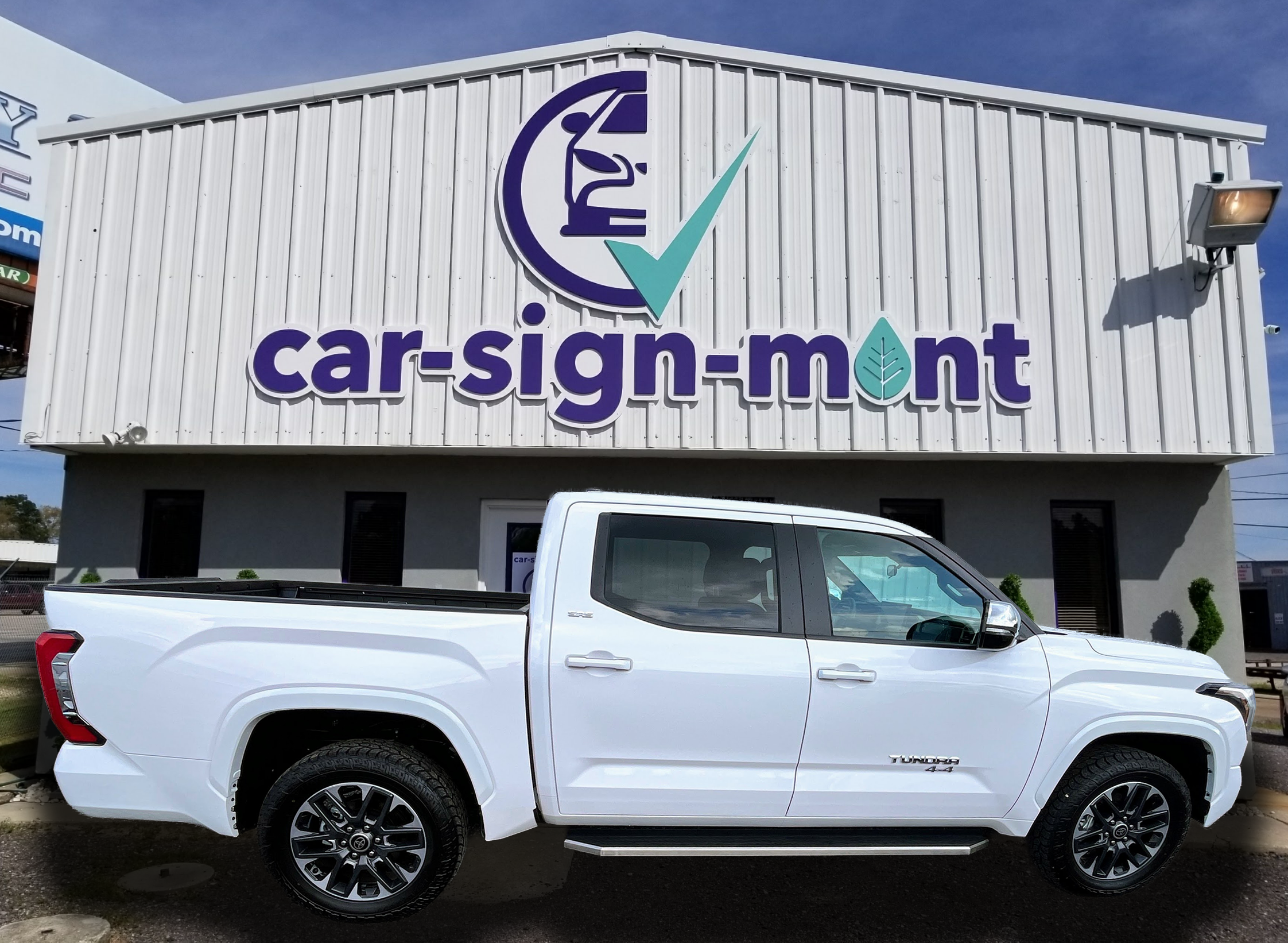 2025 Toyota Tundra SR5 CrewMax Cab 4WD