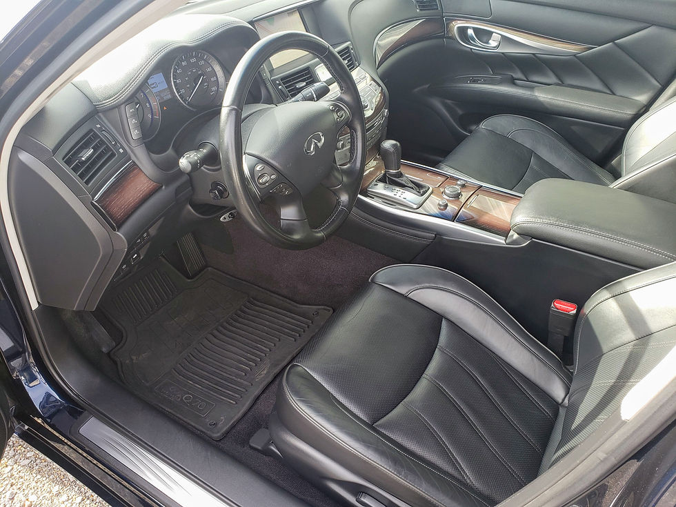 Thumbnail: 2015 Infiniti Q70L