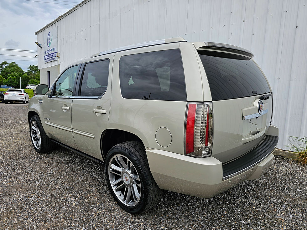 Thumbnail: 2014 Cadillac Escalade Premium