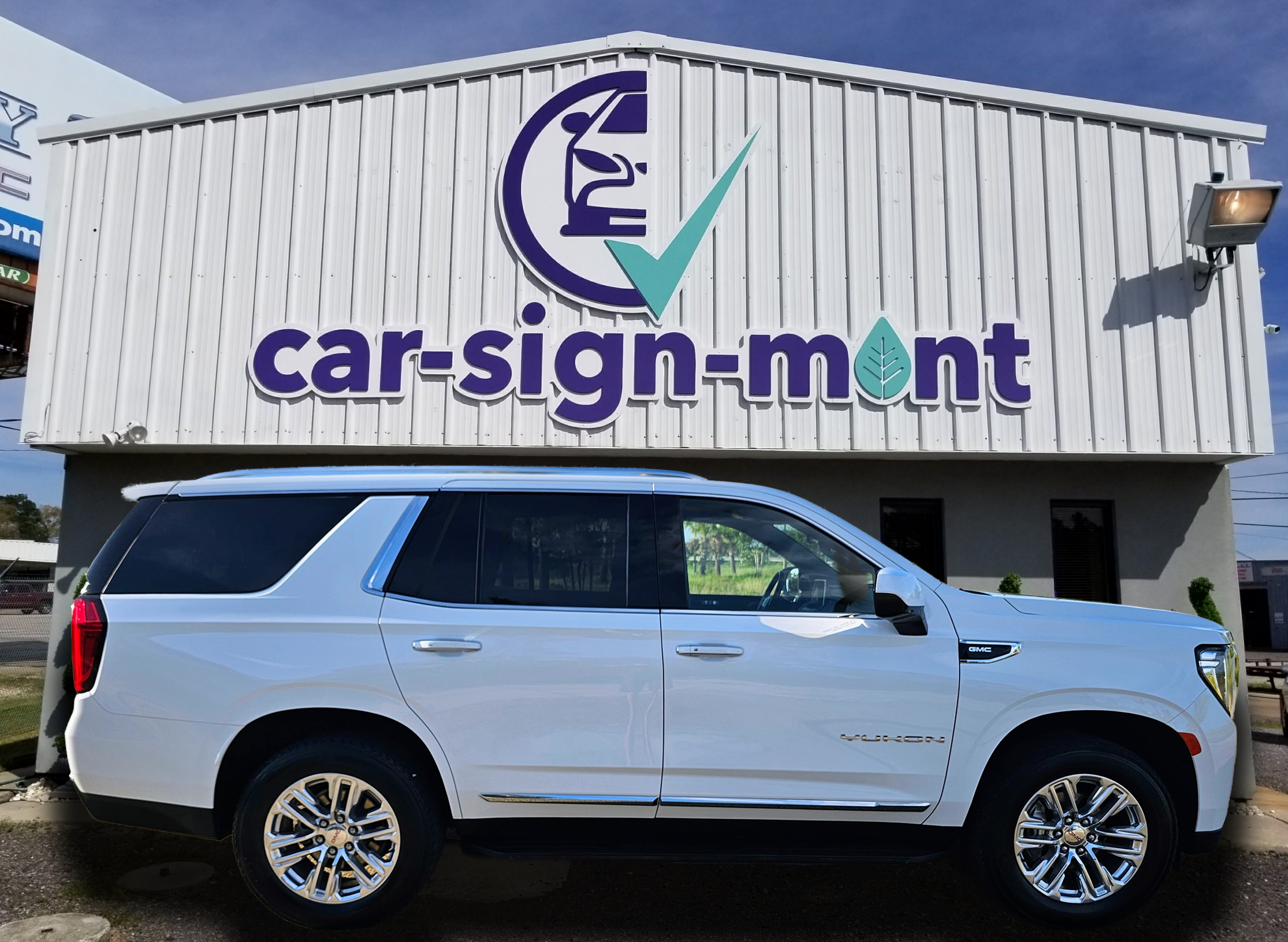 2024 GMC Yukon SLT's photo