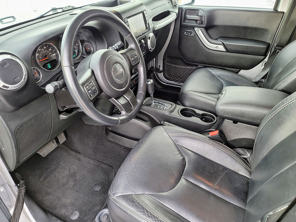 Thumbnail: 2015 Jeep Wrangler Unlimited Sahara Sport 4WD