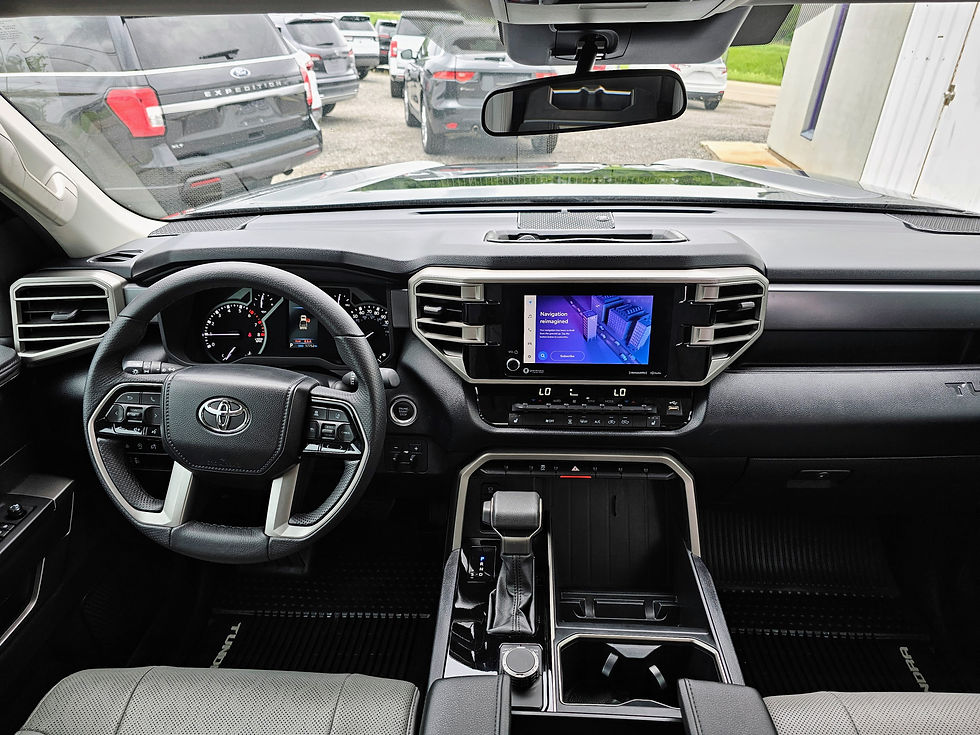Thumbnail: 2022 Toyota Tundra SR5 CrewMax