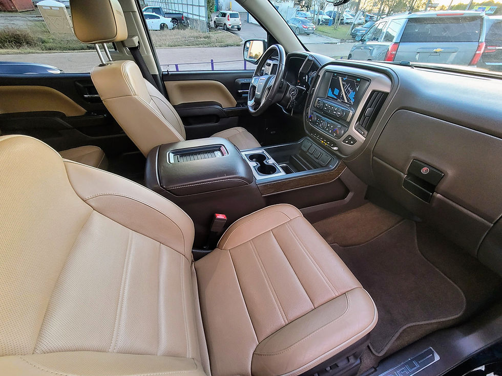 Thumbnail: 2017 GMC Sierra 1500 Denali Crew Cab 4WD