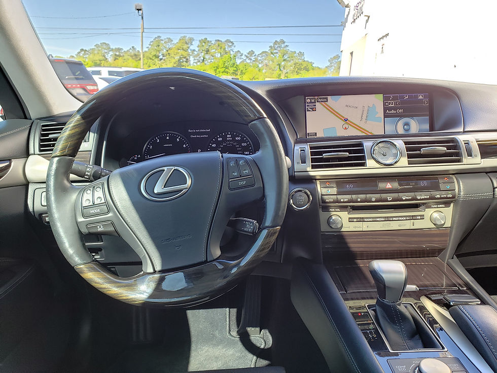 Thumbnail: 2015 LEXUS LS460L