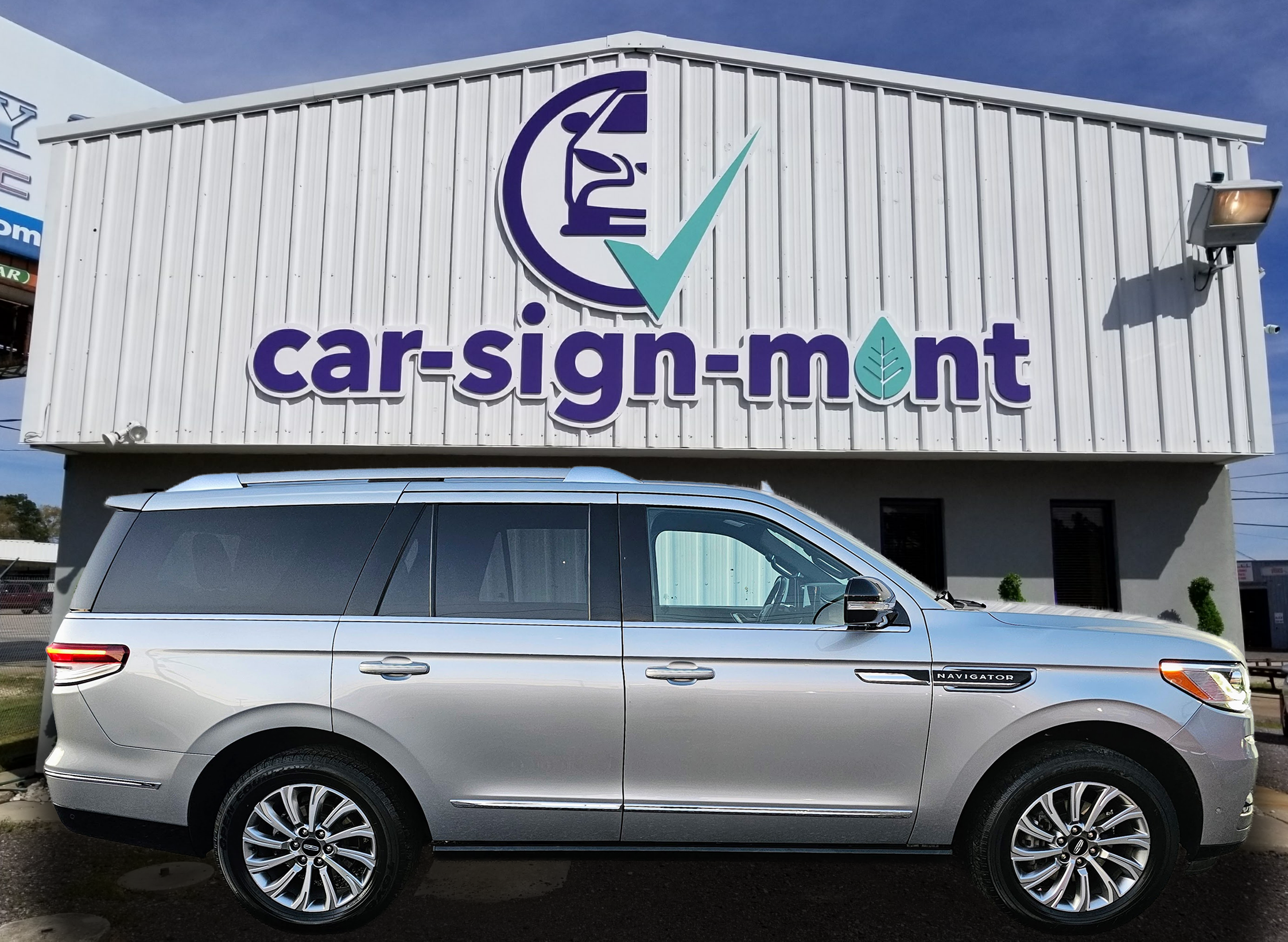 2023 Lincoln Navigator Base's photo