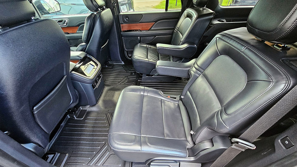 Thumbnail: 2023 Lincoln Navigator