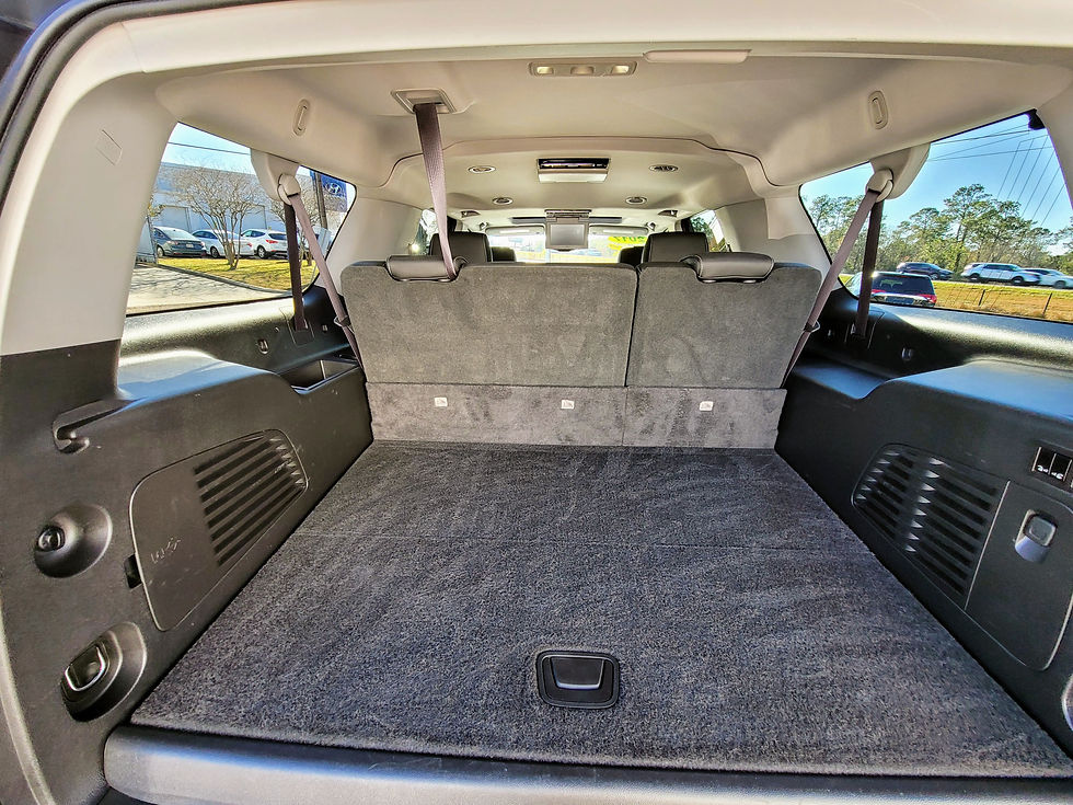 Thumbnail: 2017 GMC YUKON XL SLT