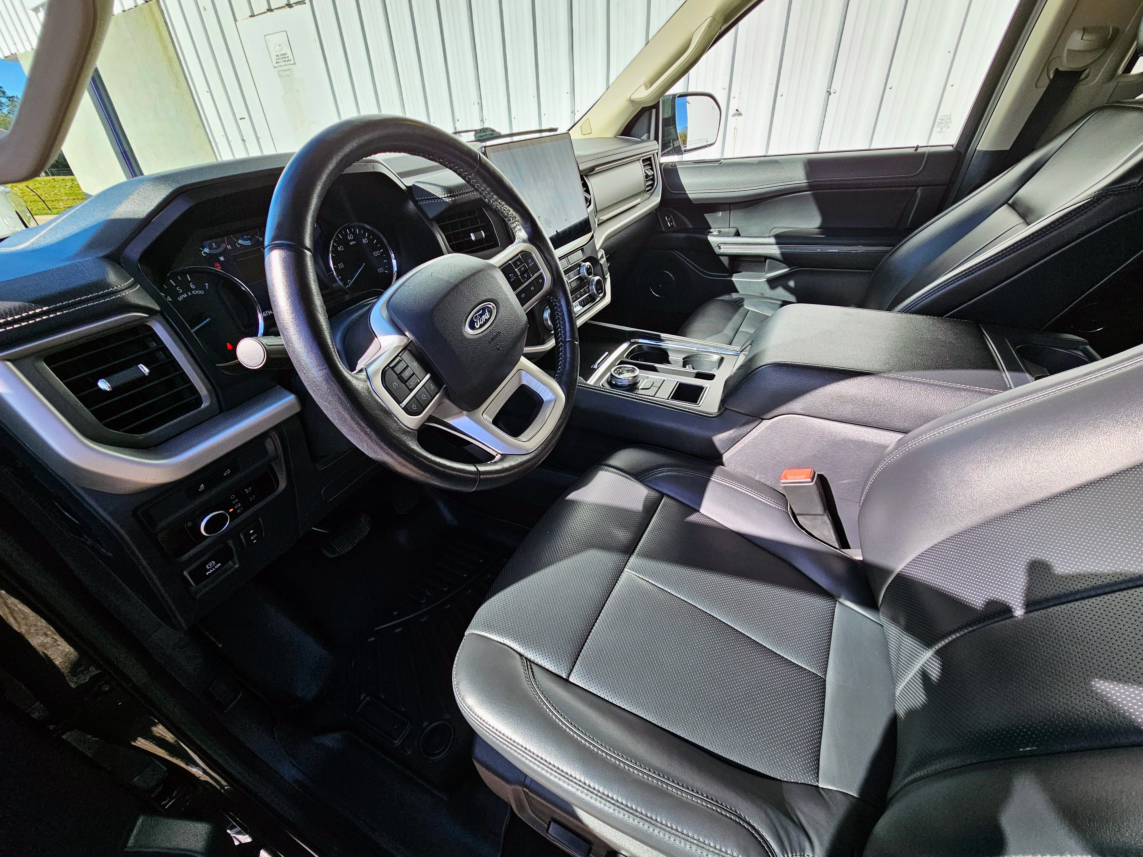2024 Ford Expedition XLT - Photo 7