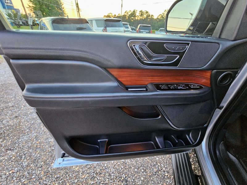 2023 Lincoln Navigator Base - Photo 13