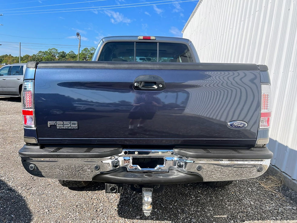 Thumbnail: 2004 Ford F250 Super Duty Crew Cab Lariat