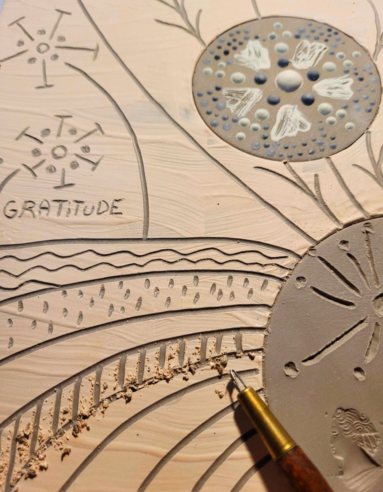 Réalisation une pièce murale au sgraffito (Samedi 15 août 14h00 à 15h30)