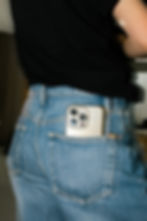 kaboompics_flash-photography-aesthetic-in-creative-workspace-and-modern-lifestyle-moments-