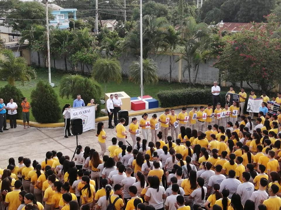 aún falta que las plataformas creadas con fines educativos sea dominada por educandos y educadores.