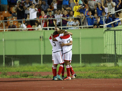 La República Dominicana no pudo con Santa Lucía.