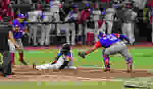 Los Toros del Este de República Dominicana consiguieron una apretada victoria sobre los Cangrejeros de Santurce de Puerto Rico, con pizarra de 4-3