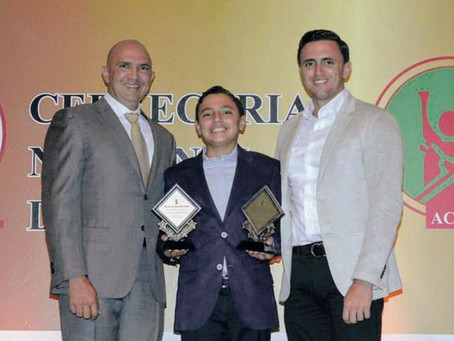 Micalito Bermúdez gana premio Novato del Año. Mira también la entrevista.