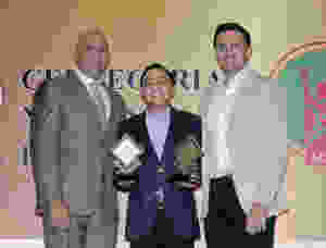 Mícalo Bermúdez y Marcelo con Micalito quien recibió el premio de Novato del Año de la ACDS.