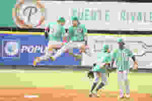 Estrellas celebran segunda victoria de la serie final
