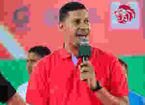 Faneyte, de 42 años, posee experiencia de operaciones con el club Bameso, campeón en las temporadas 2011 y 2012