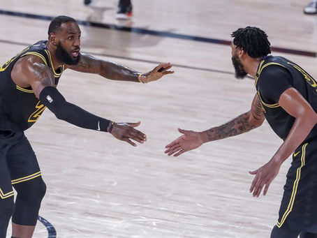 LeBron y Davis impulsan el triunfo de Lakers para poner el 1-1