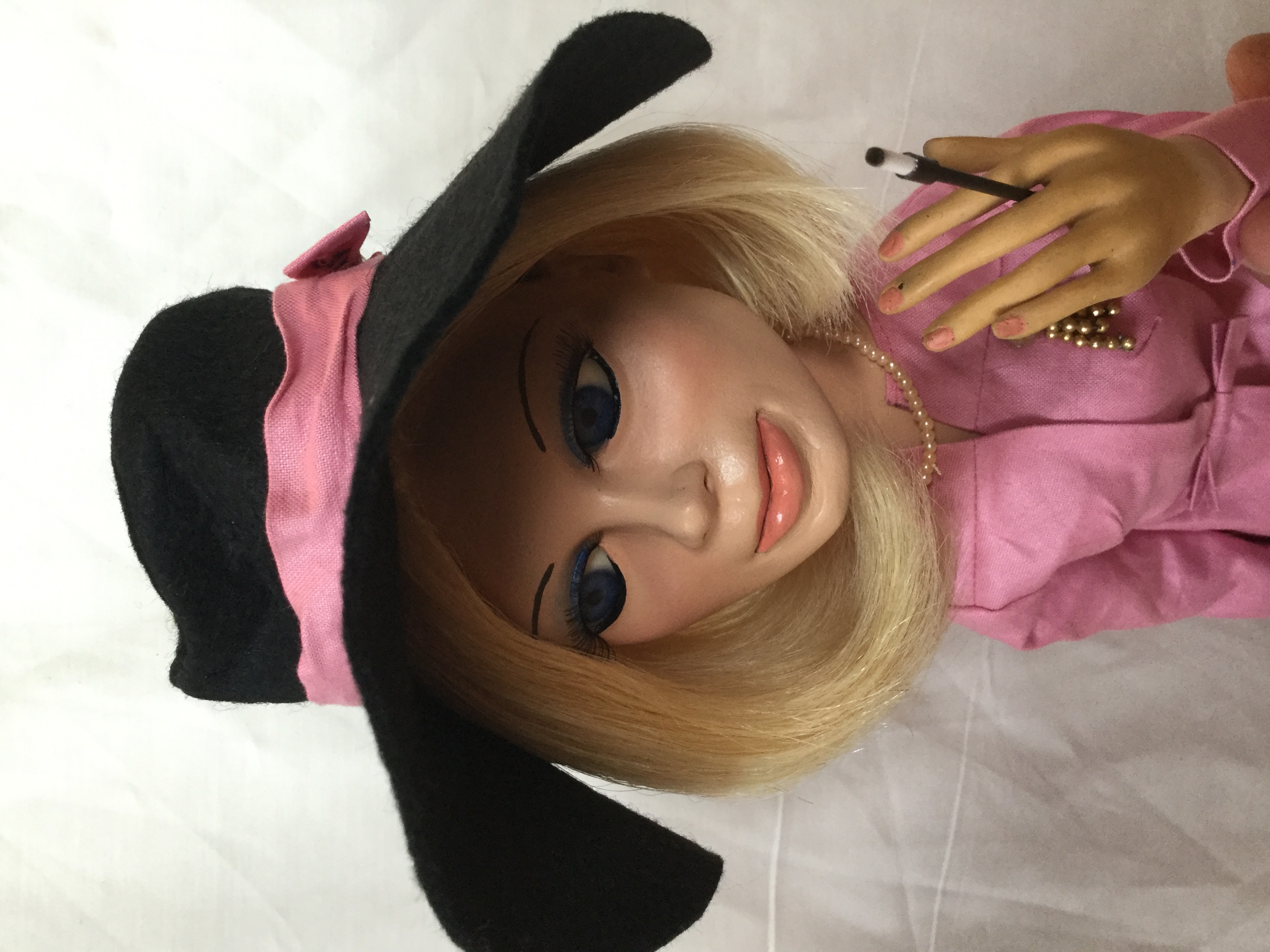 Lady Penelope (Cigarette)