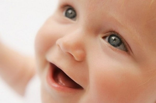Babies-Gaze-Autism-Sign
