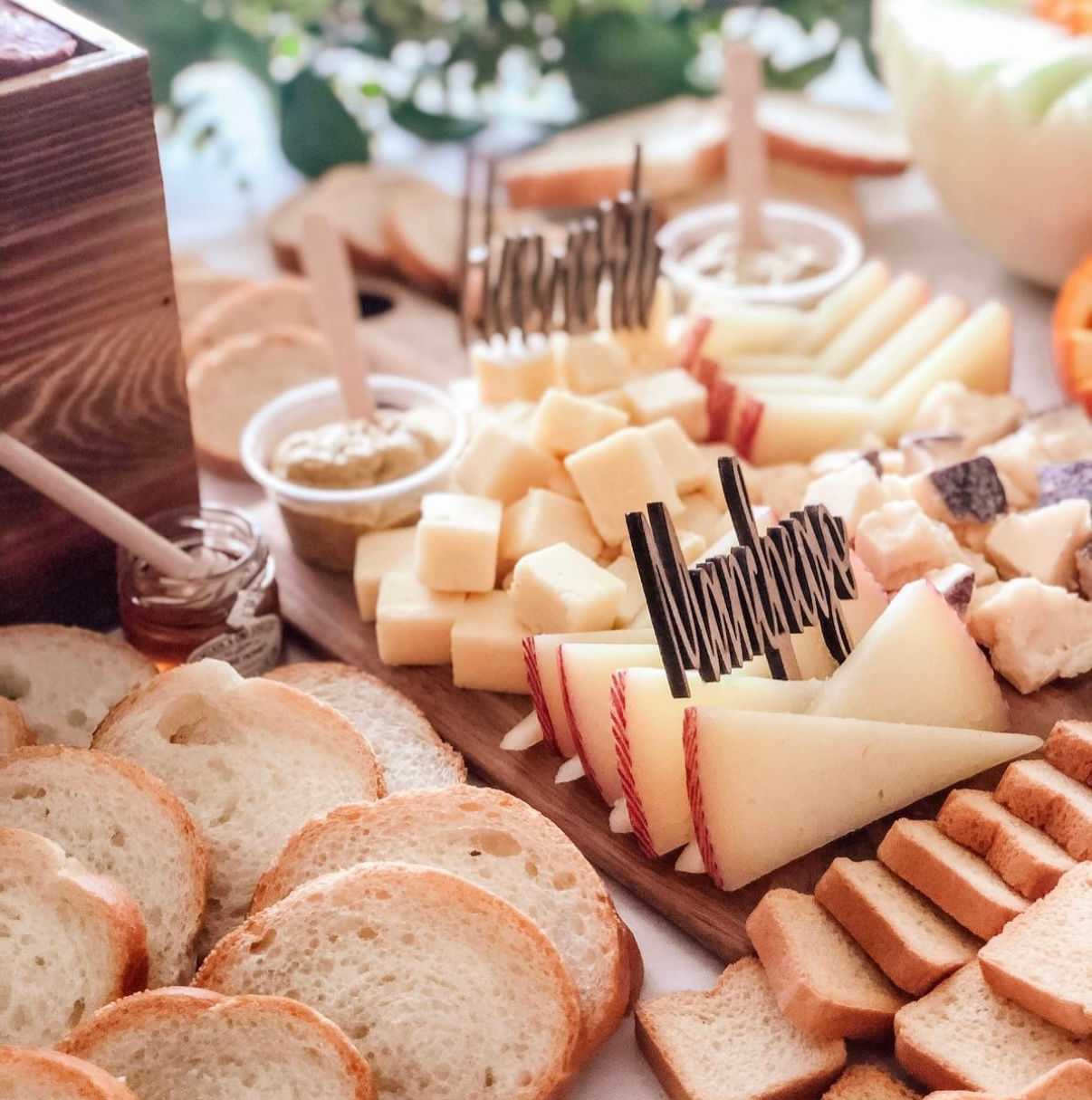 event planning
charcuterie design
luxury event styling
custom event design
creative event planner
charcuterie board styling
event decor design
modern event planner
curated experiences
aesthetic event setup
luxury charcuterie display
private event design
