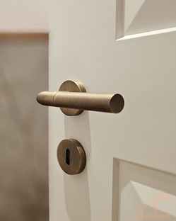 LC Innenausbau, Möbel, Türe, Innentüre, Schreinerei, Prättigau