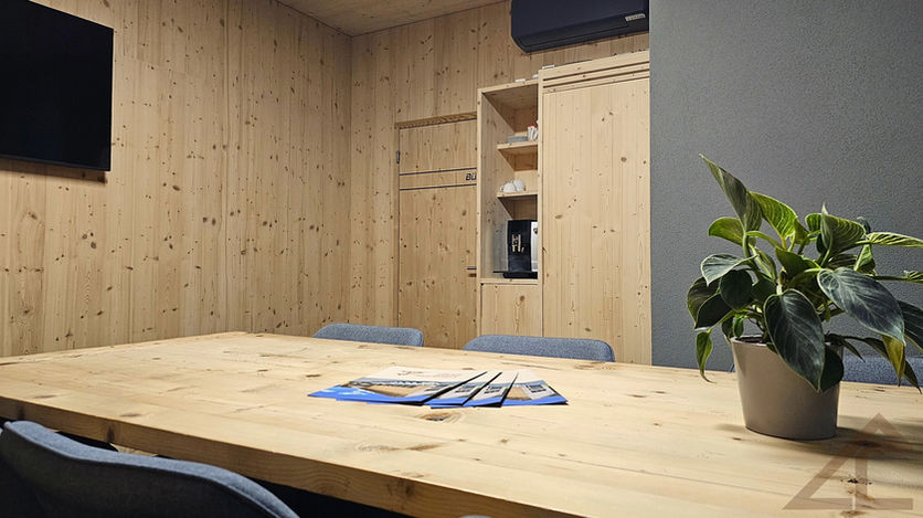 LC-Holzbau, Holzbau, Halle, Gewerbehalle, Produktionshalle, Werkhalle, Schreinerei, Zimmerei, Prättigau, Jenaz