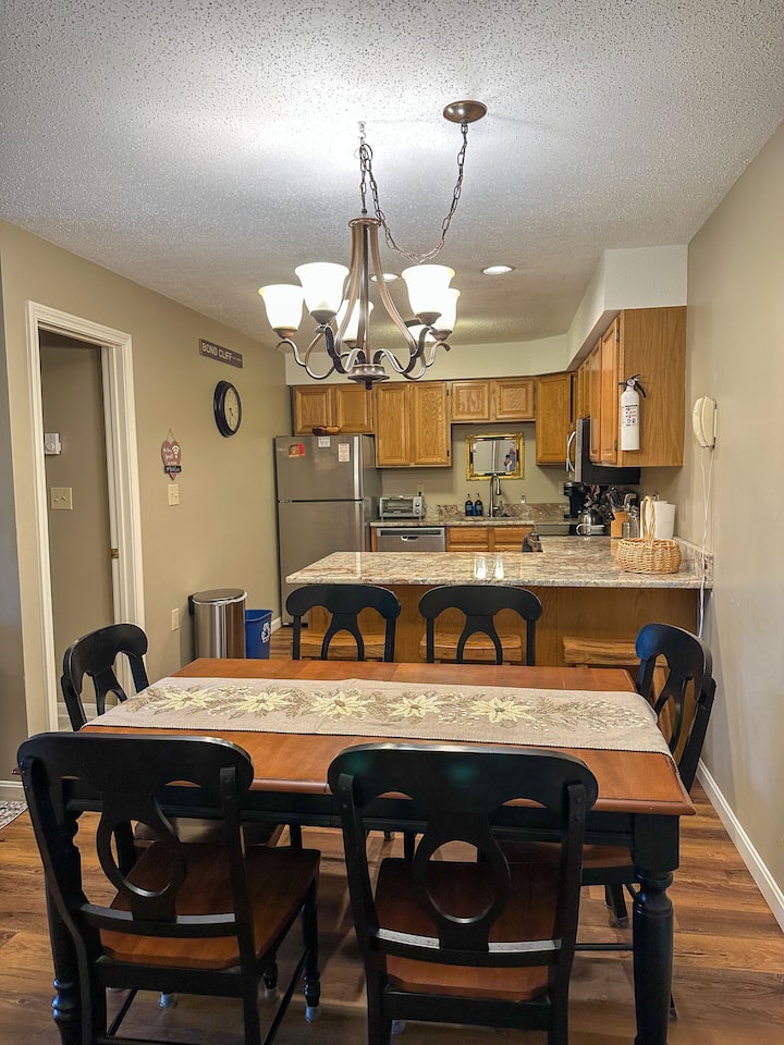 Photo from The Summit Escape Airbnb listing