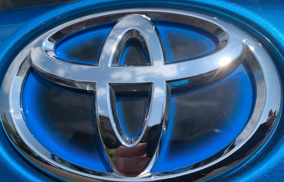 Toyota Bonnet Badge
