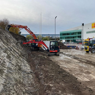 re-profile an earth bank at the DHL hub in Northamptonshire.