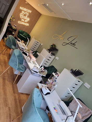 alisa jade nail salon.jpg