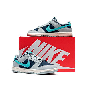 NIKE - T M Dunk Low Retro