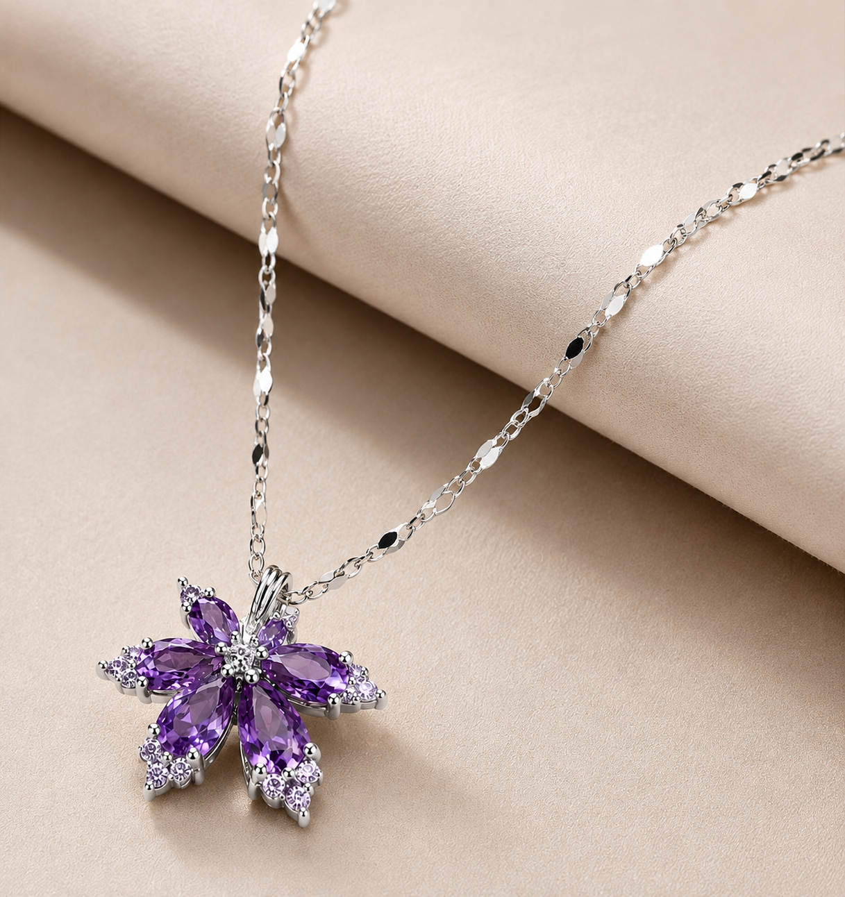 Améthyste Bloom Necklace — additional view 4