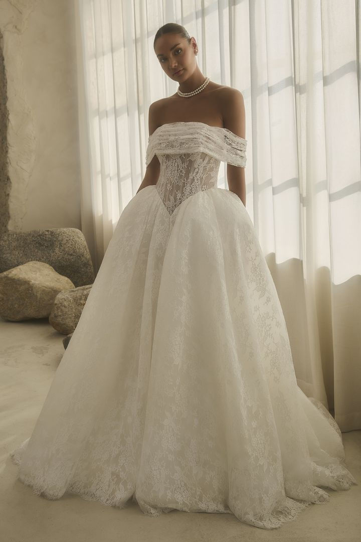 Thumbnail: Polina by Casablanca Bridal