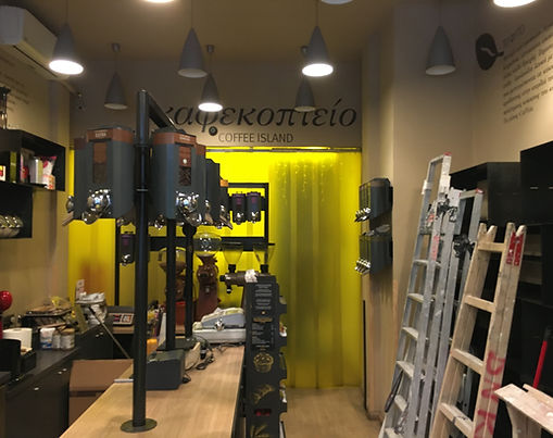 ΑΝΑΚΑΙΝΙΣΗ 300 ΚΑΤΑΣΤΗΜΑΤΩΝ ΠΑΝΕΛΛΑΔΙΚΑ