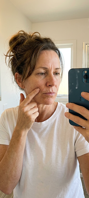 magnific_woman-around-55-years-old_2896710794.png