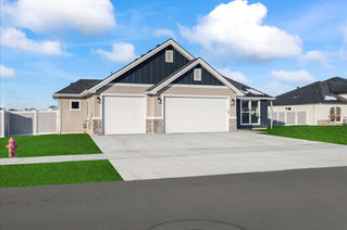 01-Front Left of Home.jpg