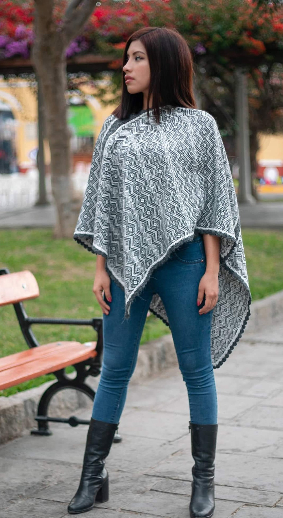 Miniatura: Poncho Cinta GEO