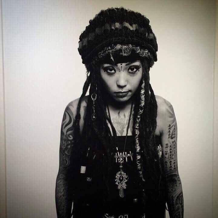 86187266_2558975521090900_79483711506255