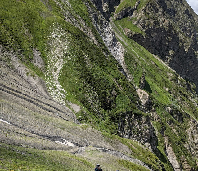 Montée col Méolion.jpeg