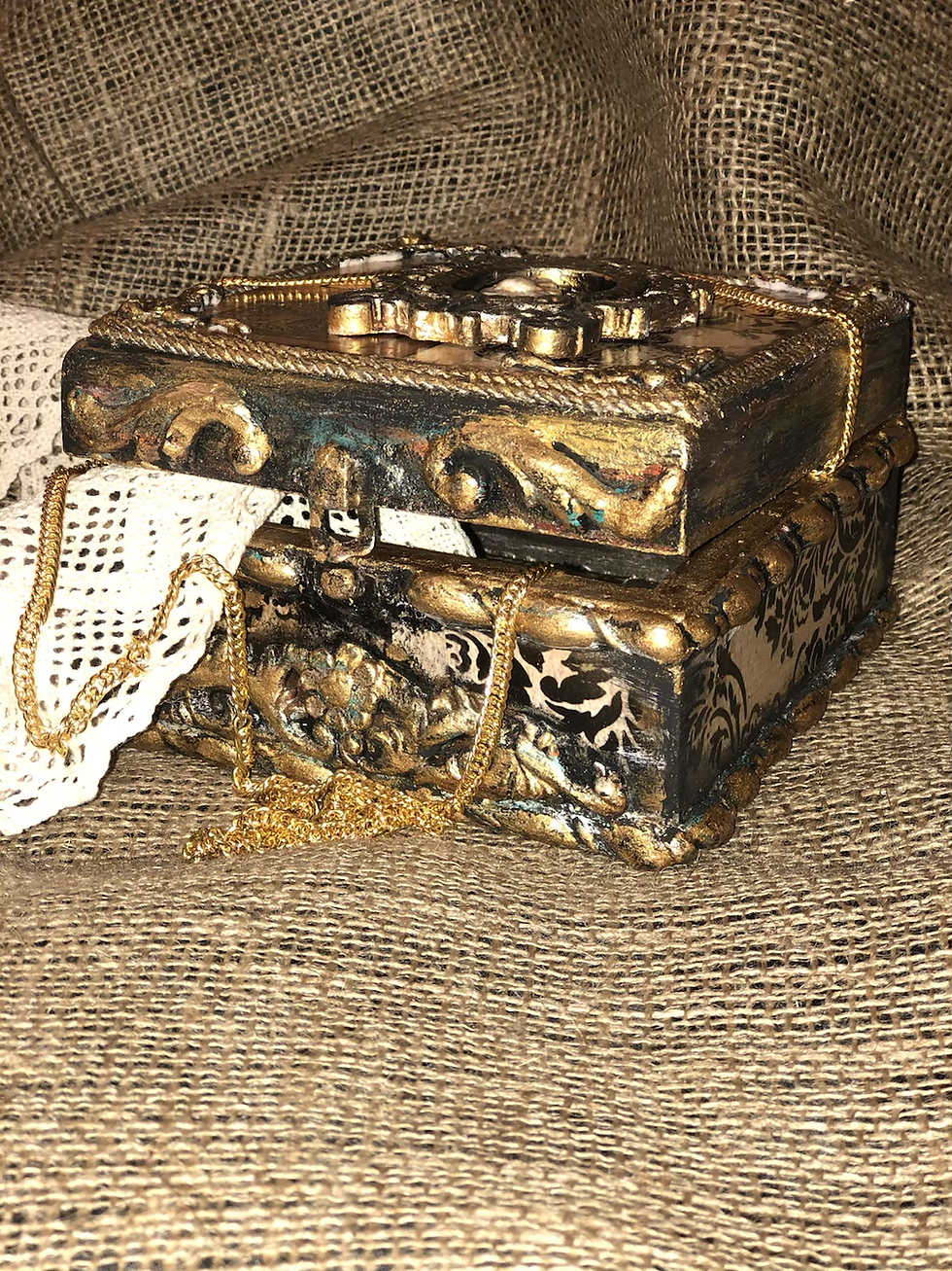 Thumbnail: Jewelry box game of thrones theme
