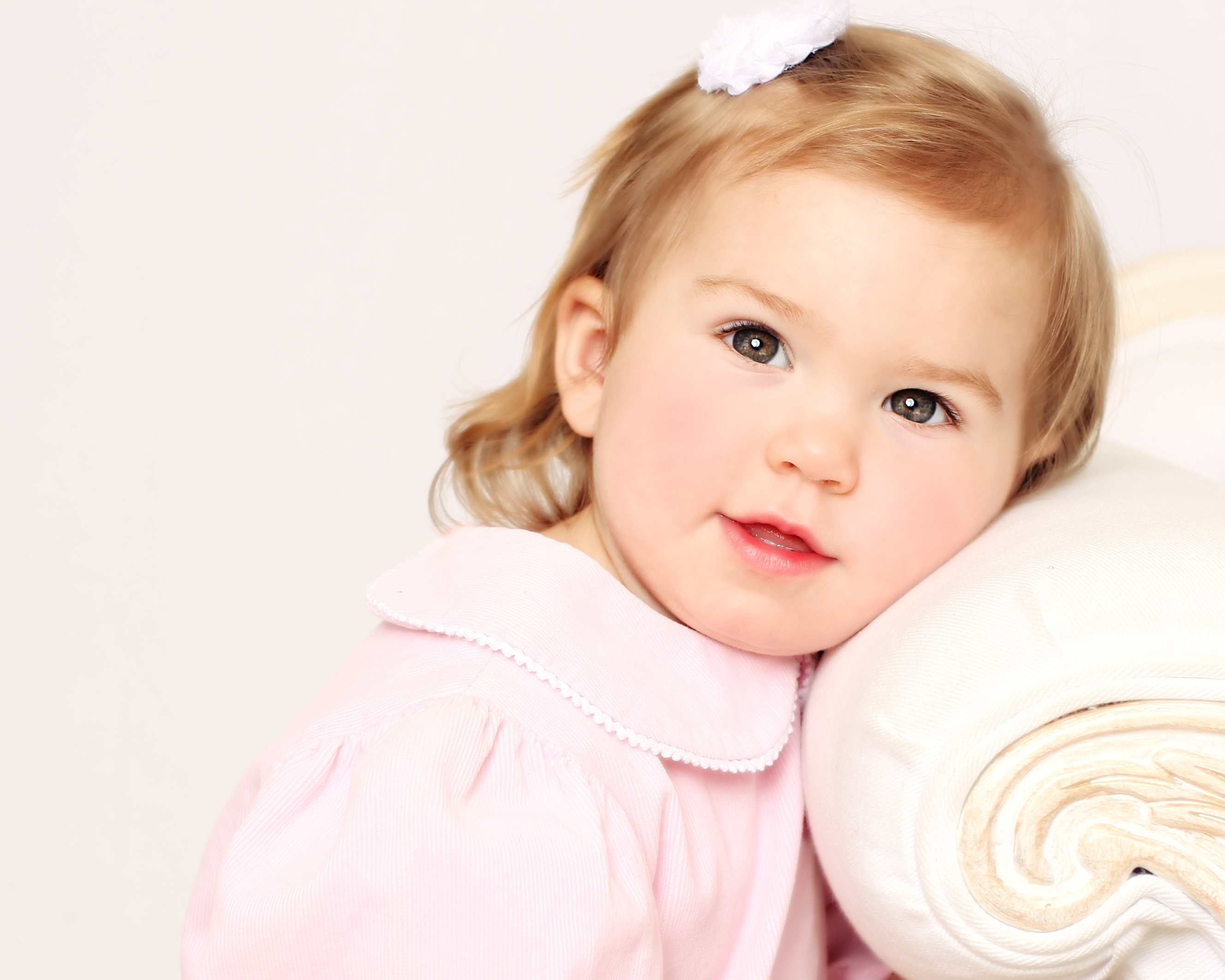 little girl leaning